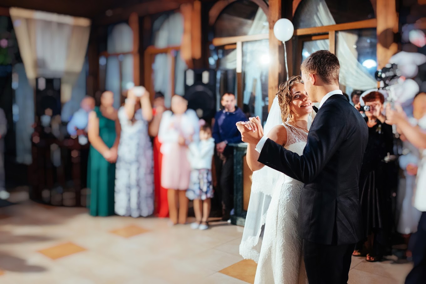 How to DJ for Weddings: A Guide to Creating Memorable Musical Experiences